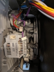 Bosch Geschirrspülmaschine und der Fehler E-21 Bild der Pumpe.