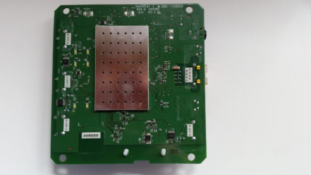 PCB der Telekom QIVICON Home Base für das Smart Home - Unterseite.
