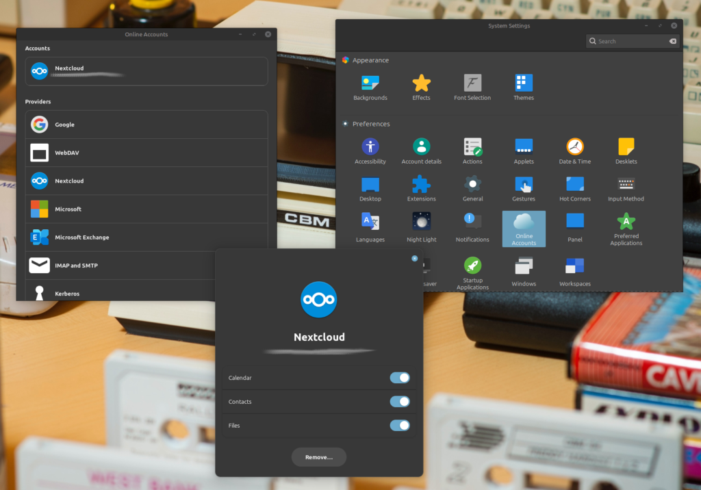 Der Dialog Online-Konten unter Linux Mint mit einem eingerichteten Nextcloud-Konto, bei dem Kalender, Kontakte und Dateien eingeschaltet sind.