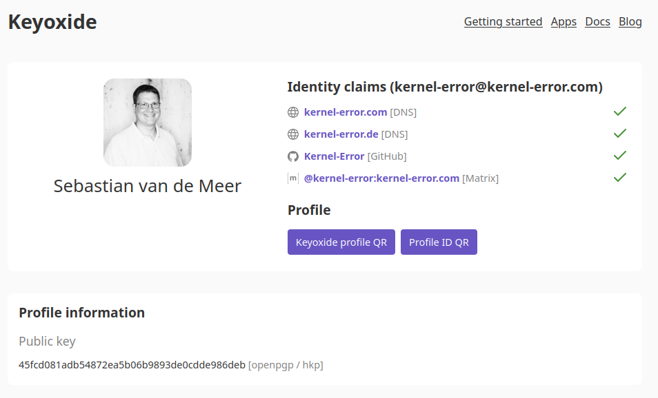 Keyoxide-Profil von Sebastian van de Meer mit vier verifizierten Identity Claims: kernel-error.com und kernel-error.de per DNS, dazu GitHub und Matrix, alle mit grünem Haken.
