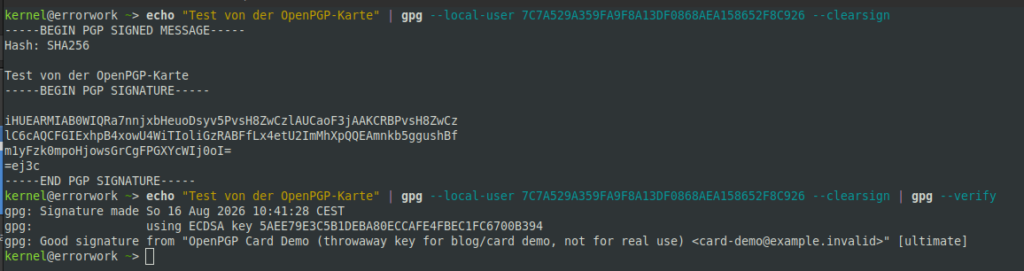Terminalausgabe eines clearsign- und verify-Durchlaufs mit der Karte, Ergebnis Good signature im ultimate Vertrauensstatus.